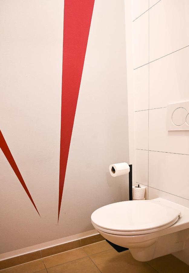 Backpacker Apartment Schoenbrunn Wien Ngoại thất bức ảnh