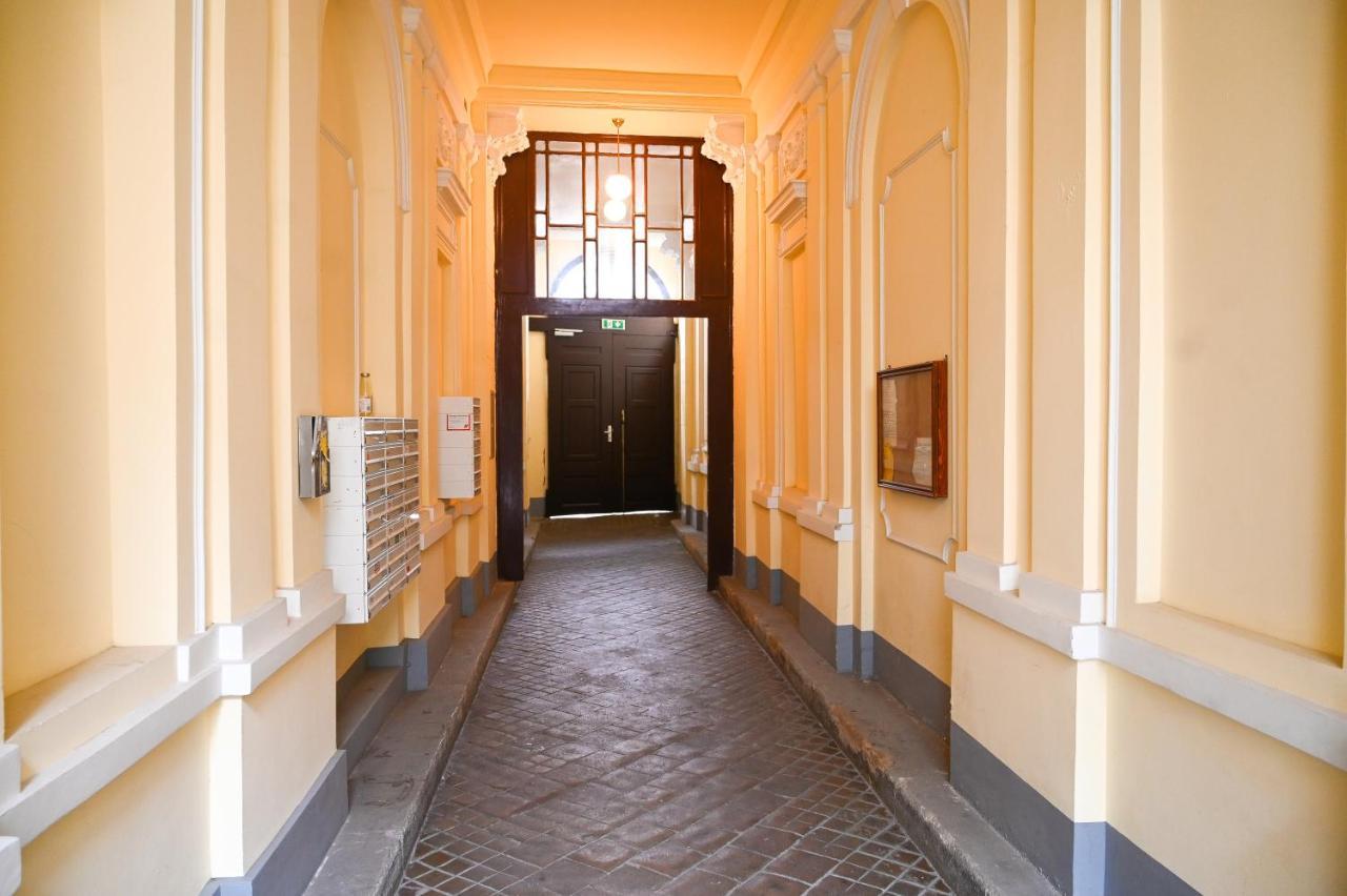 Backpacker Apartment Schoenbrunn Wien Ngoại thất bức ảnh